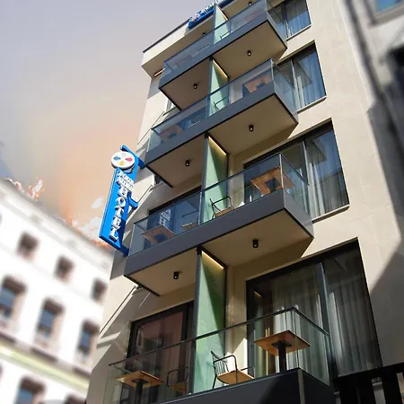 Отель Four Sides Beyoglu 4*