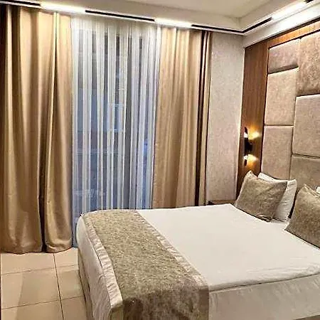Four Sides Beyoglu Hotel 4*