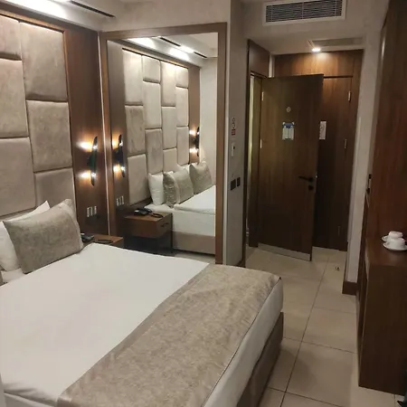 Four Sides Beyoglu 4*