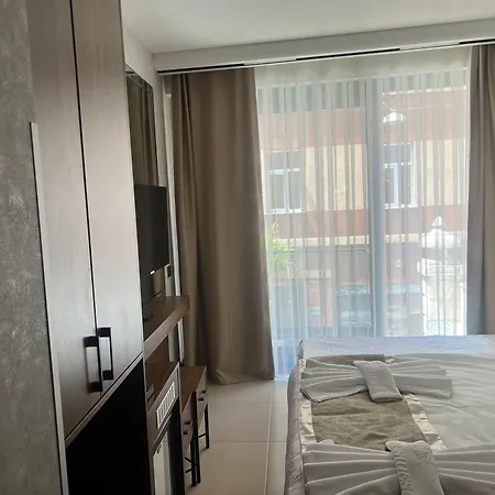 فندق Four Sides Beyoglu 4*