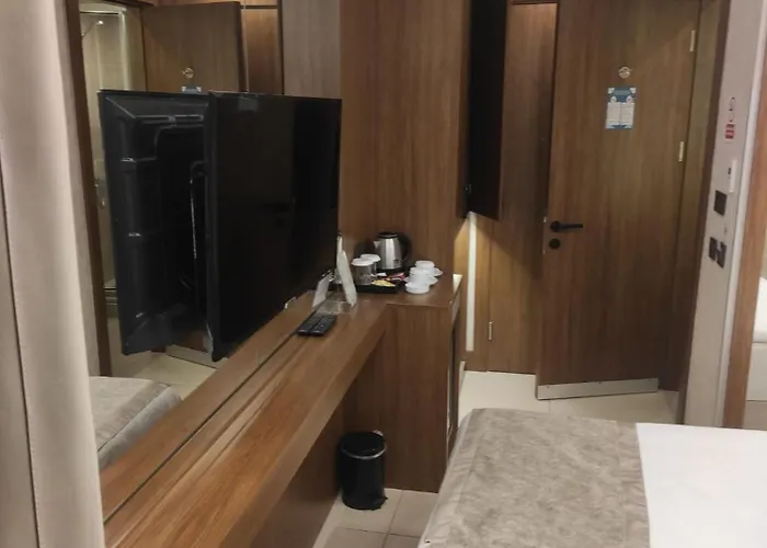 Four Sides Beyoglu איסטמבול