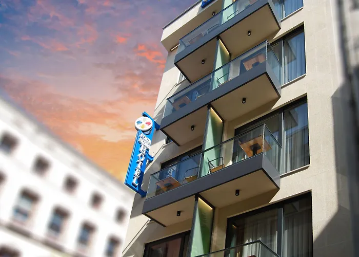 Four Sides Beyoglu 4*