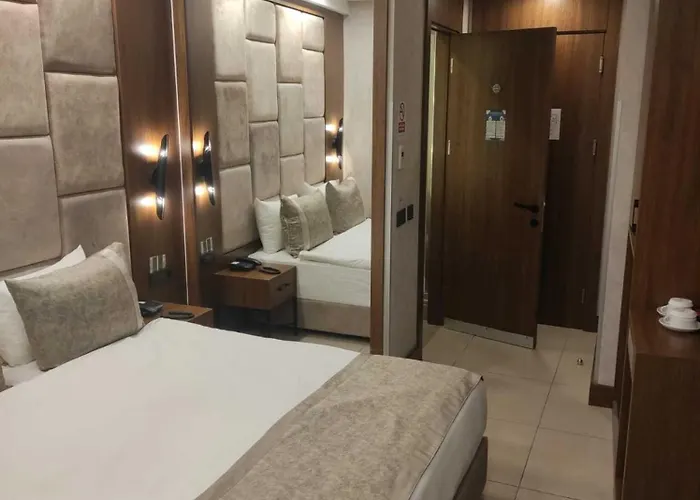 Four Sides Beyoglu 4*